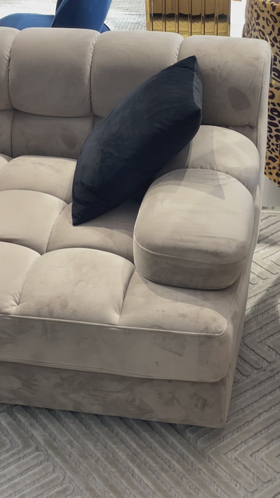 Tozzi Sofa