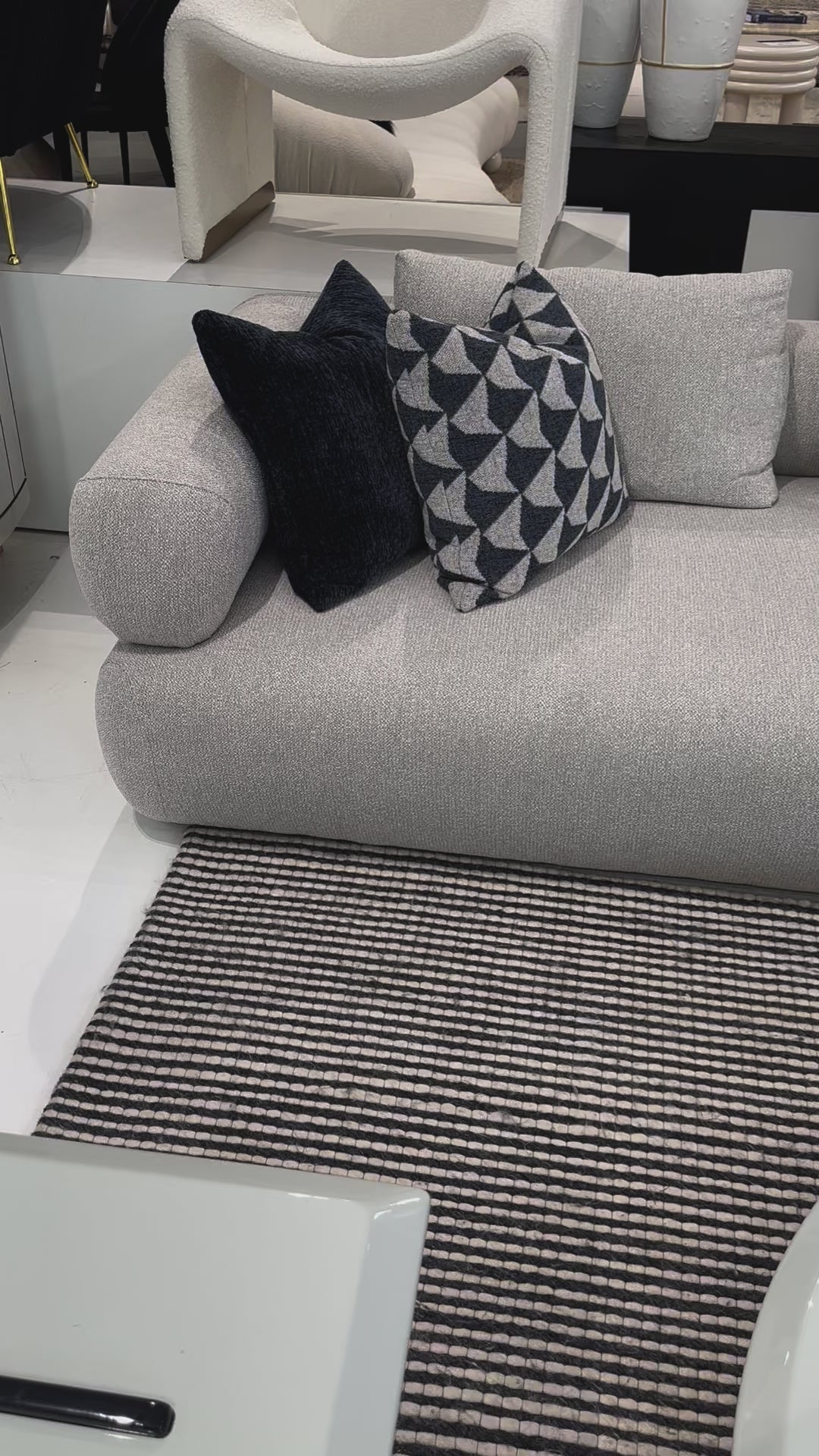 Grande Sofa