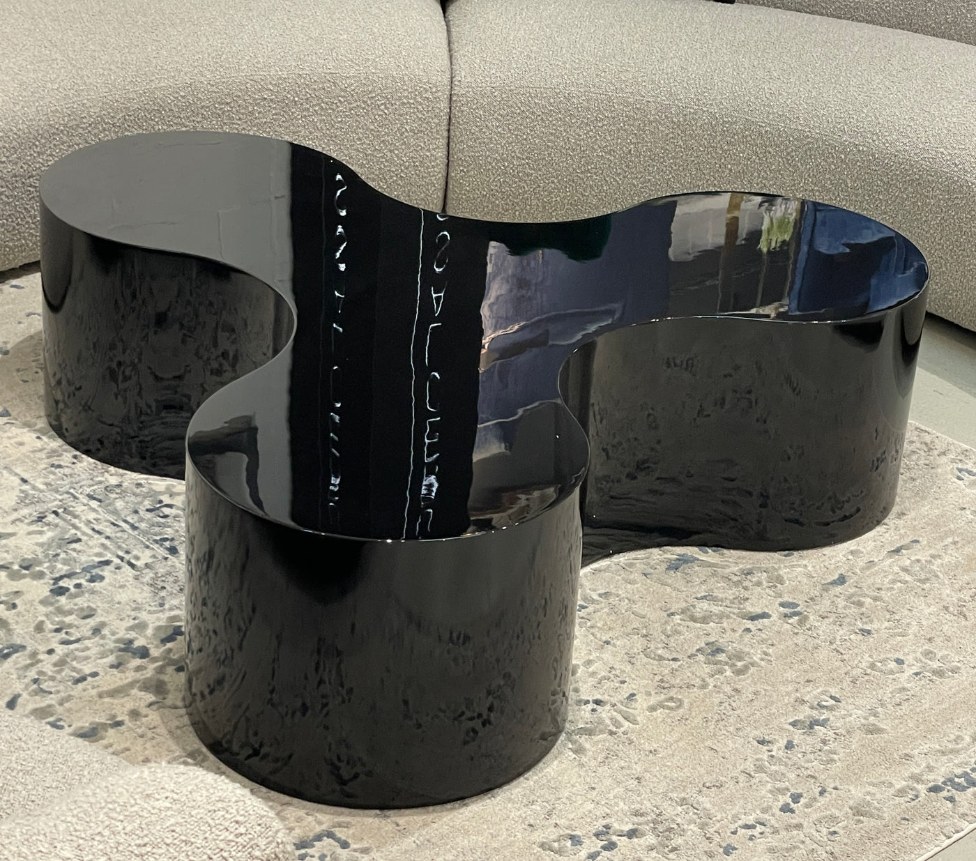 Yoyo Coffee Table