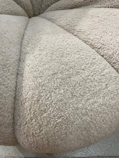 Marshmellow Swivel Chair